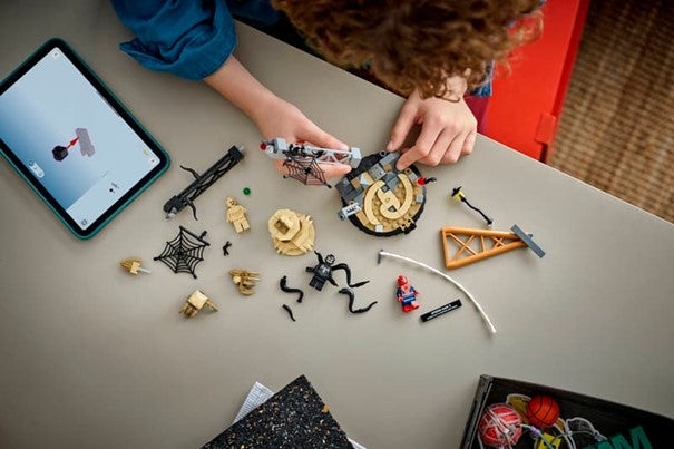 Lego Episk oppgjør: Spider-Man mot Sandman 76334