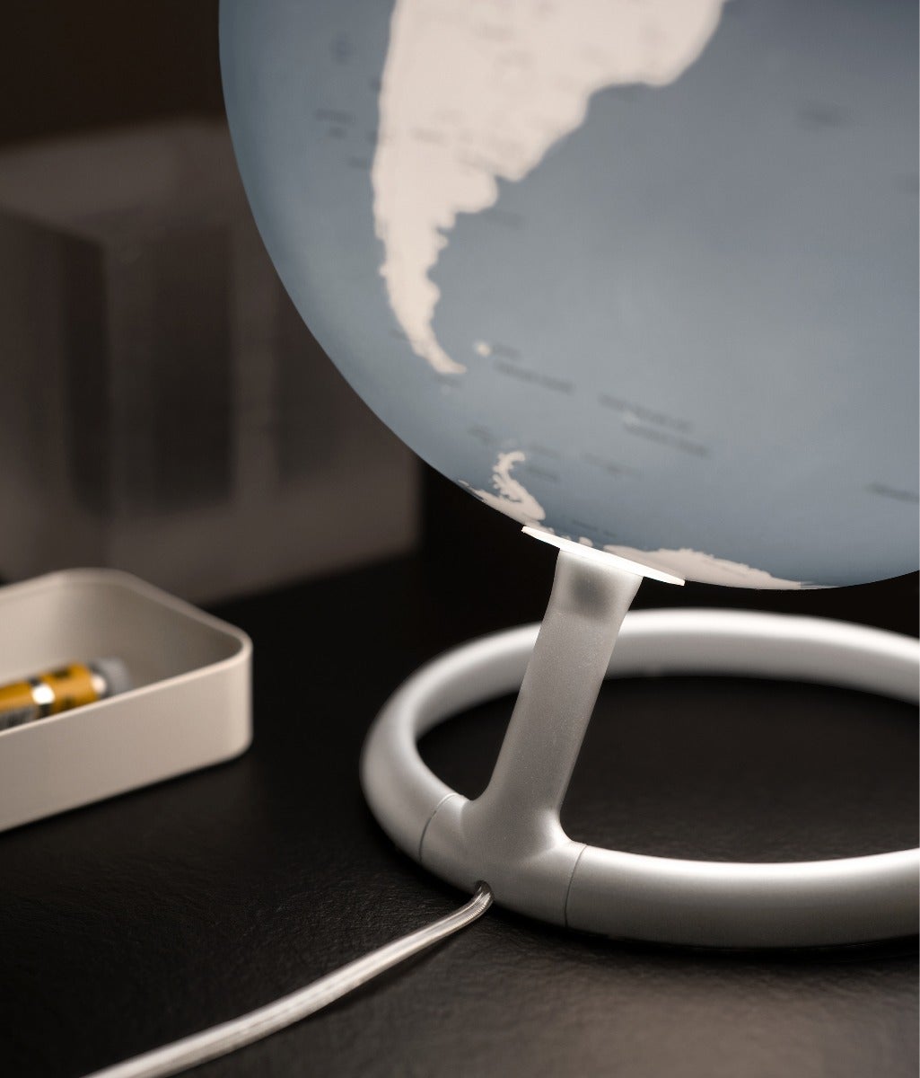 Globus 30cm Evolve Steel Blue Eng LED-lys