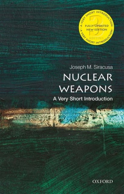 Bilde av Nuclear Weapons: A Very Short Introduction Av Joseph M. (professor In Human Security And International Diplomacy And Deputy Dean Of Global And Languag