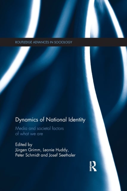 Bilde av Dynamics Of National Identity