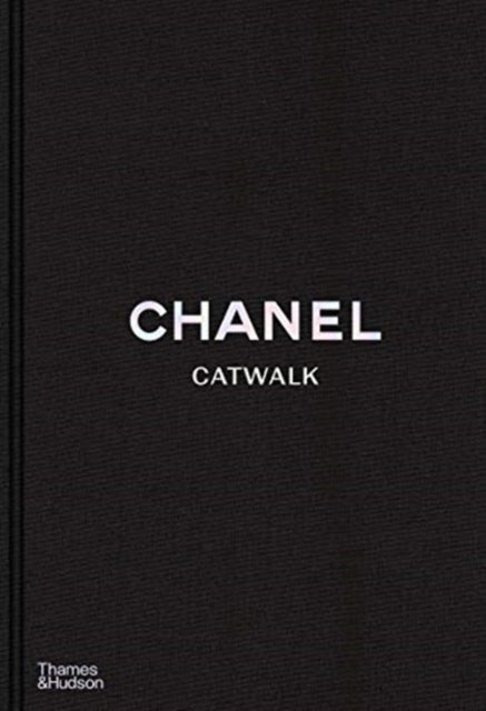 Chanel catwalk - the complete collections