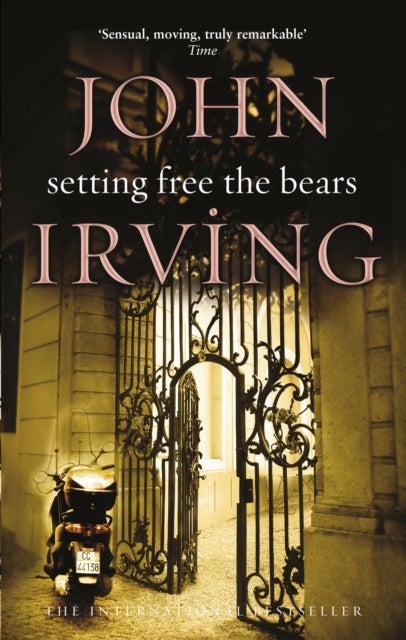 Bilde av Setting Free The Bears Av John Irving