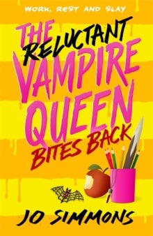 Bilde av The Reluctant Vampire Queen Bites Back (the Reluctant Vampire Queen 2) Av Jo Simmons