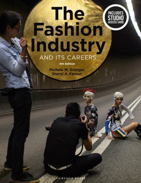 The Fashion Industry and Its Careers - Bundle Book + Studio Access Card