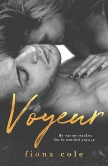 Voyeur (Voyeur #1)