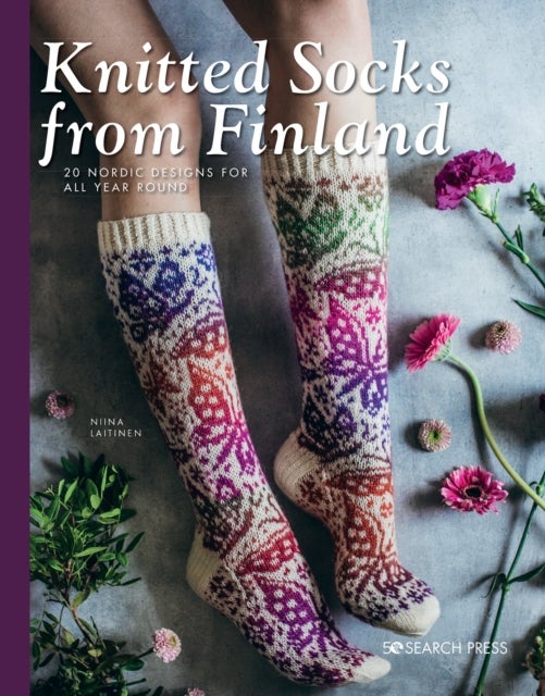 Bilde av Knitted Socks From Finland Av Niina Laitinen