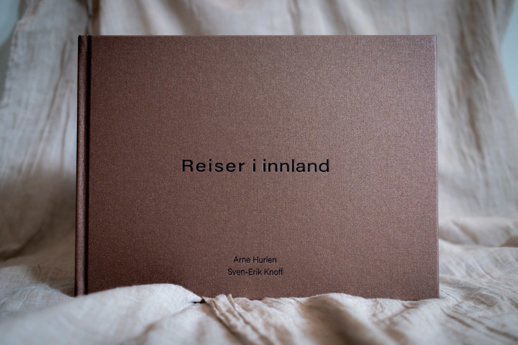 Bilde av Reiser I Innland Av Arne Hurlen