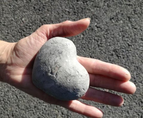 Hånden som rører hjertet - dikt og tanker